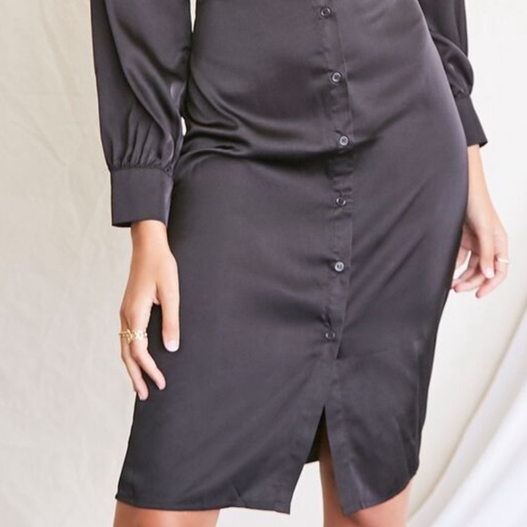 Nwt Black button up long sleeve cut out dress - Picture 3 of 4